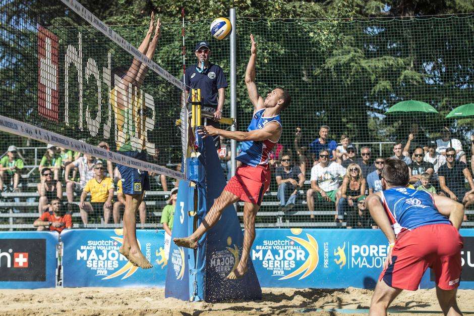 33d9adf8648d4c6e77d699e47f744e06436889e5