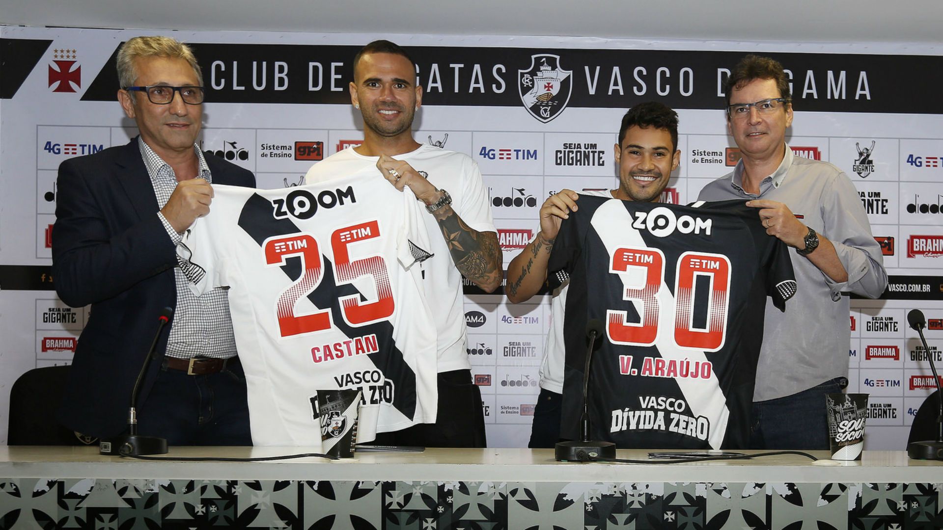 Leandro Castán Vinicius Araujo Vasco apresentação 03 08 2018