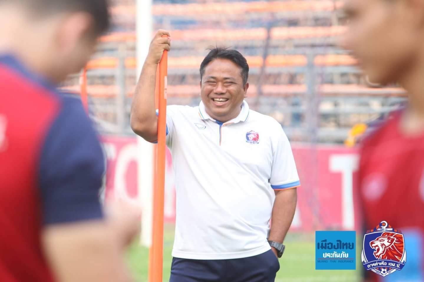 จเด็จ มีลาภ