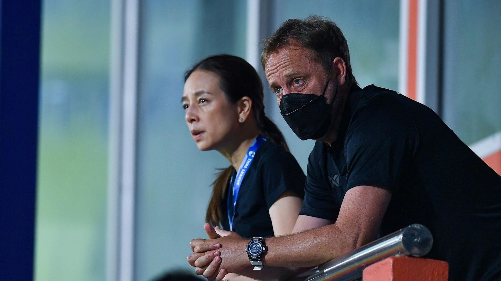 นวลพรรณ ล่ำซำ, มาโน โพลกิ้ง