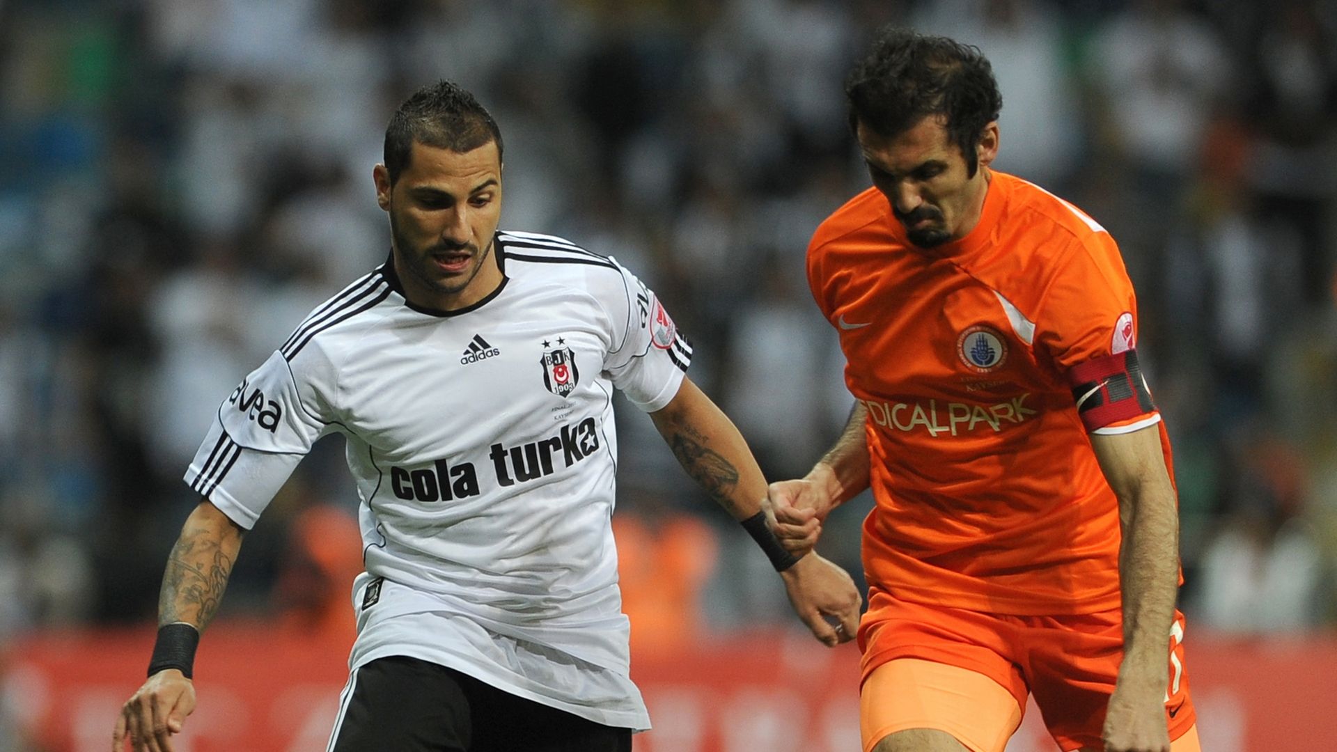 2011 Basaksehir Besiktas Ekrem Eksioglu Quaresma