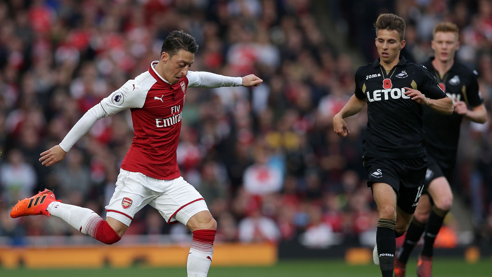 Mesut Ozil Arsenal Swansea City Premier League