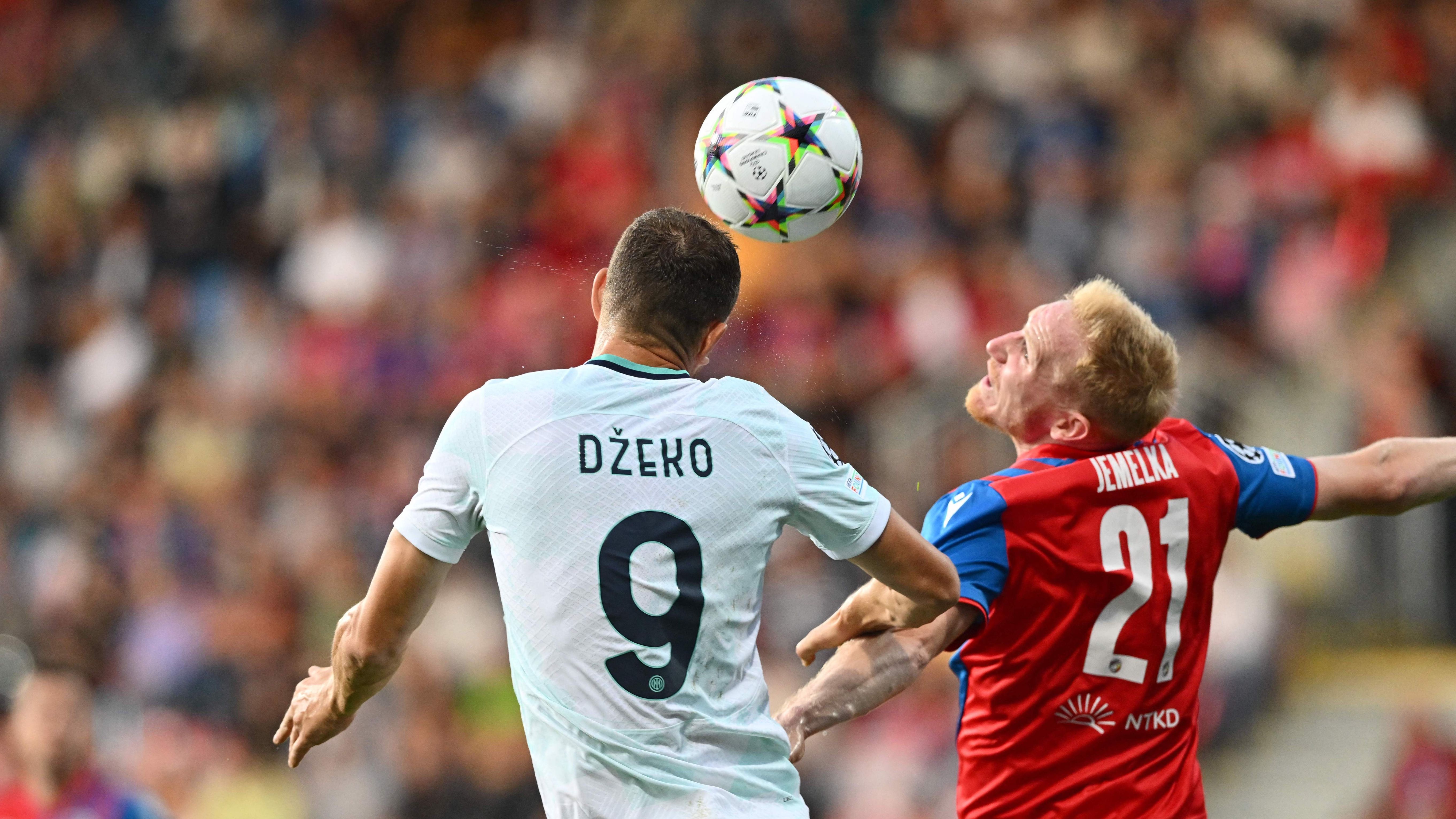 Edin Dzeko Inter Viktoria Plzen 2022-23