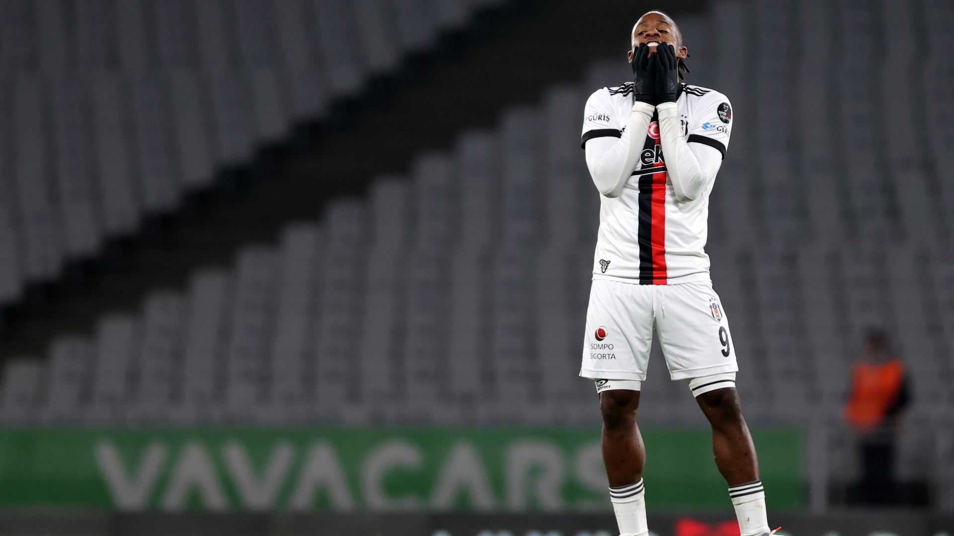 Michy Batshuayi. Karagumruk vs Besiktas. 01.18.2022