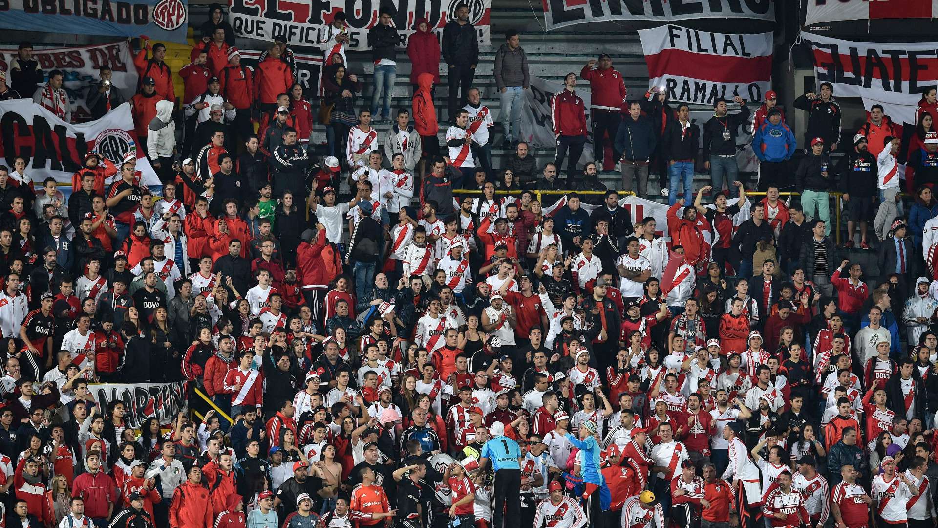 HD River Plate fans