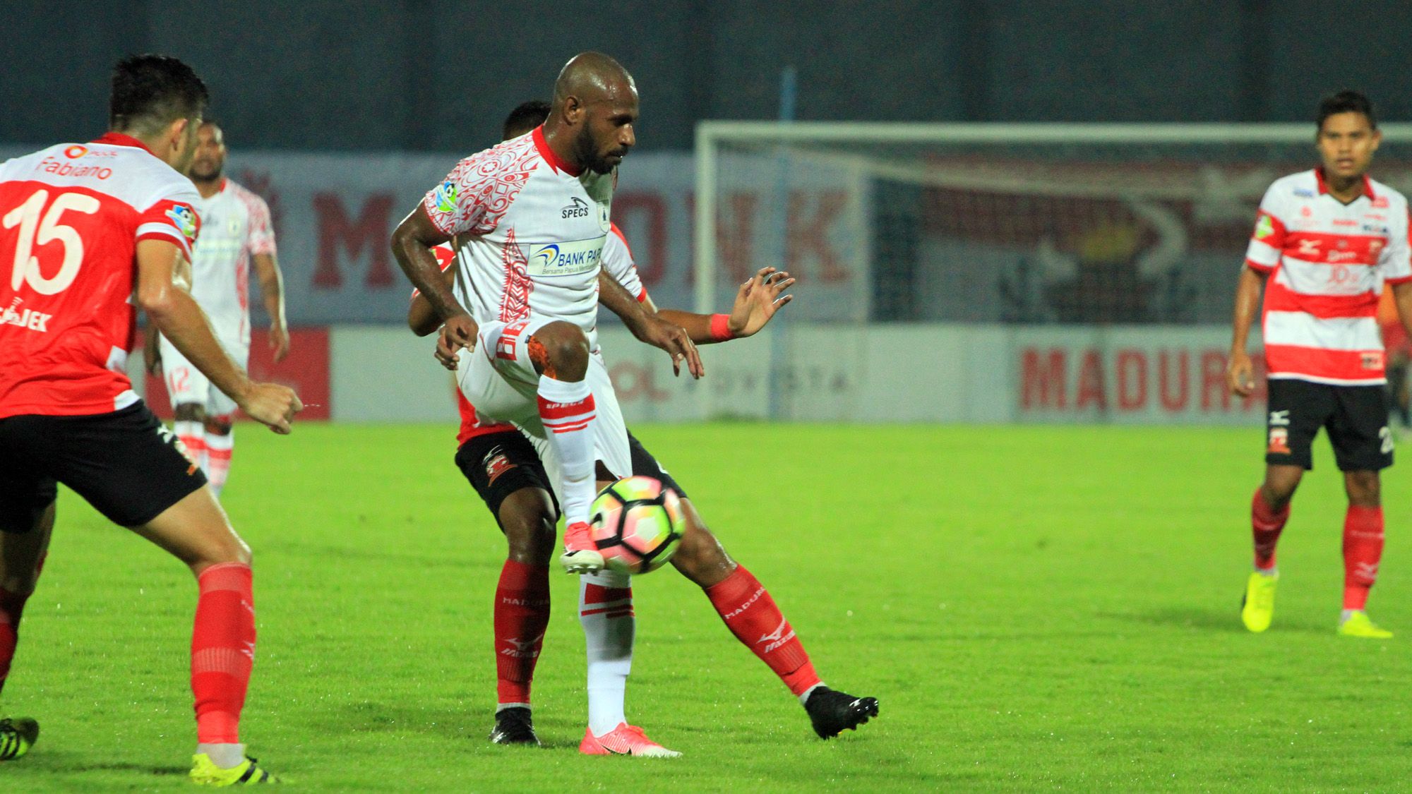 Boaz Solossa - Persipura Jayapura & Madura United Pekan Kesepuluh