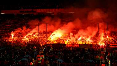 Manchester United Old Traford Flares