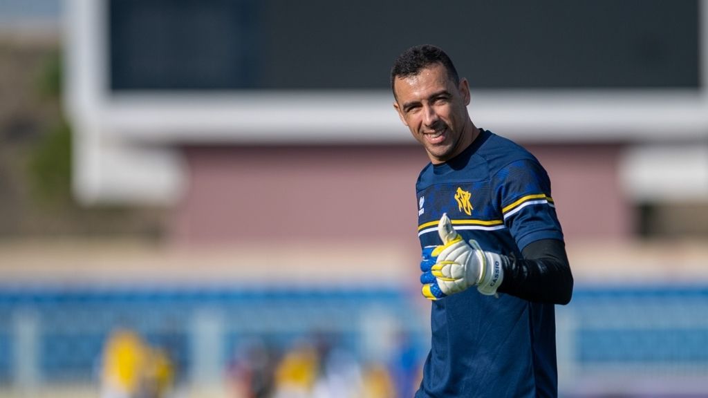 كاسيو أنجلوس - التعاون