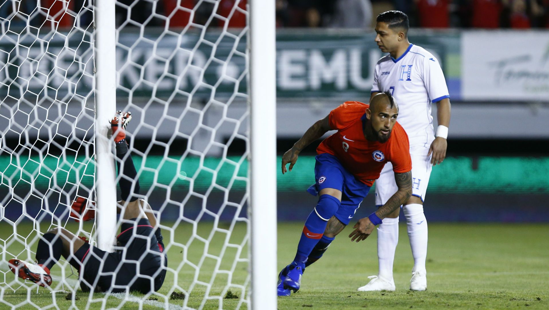 201118 Arturo Vidal Chile Honduras