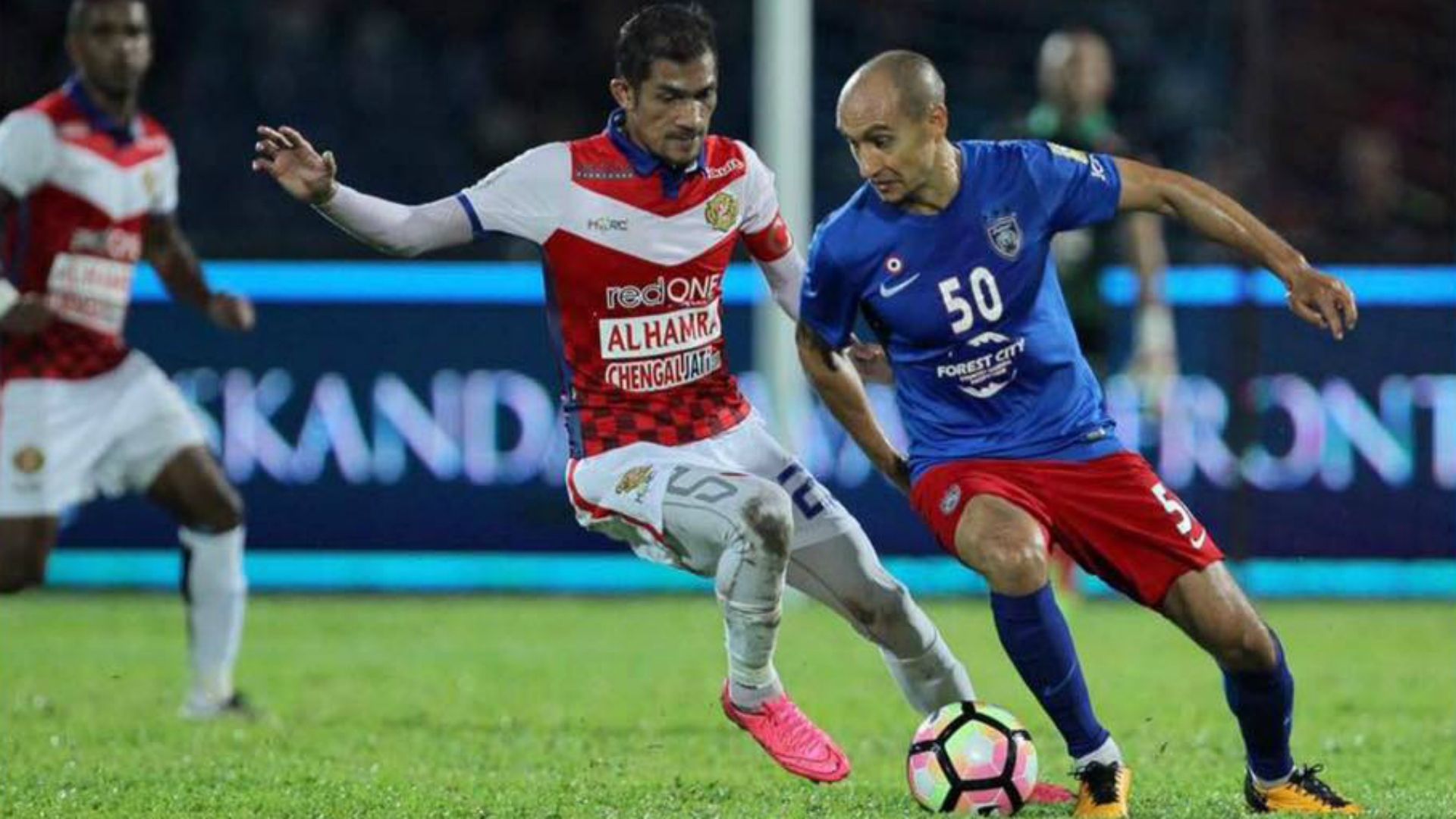 Natxo Insa, Indra Putra Mahayudin, Johor Darul Ta'zim, Kelantan, Super League