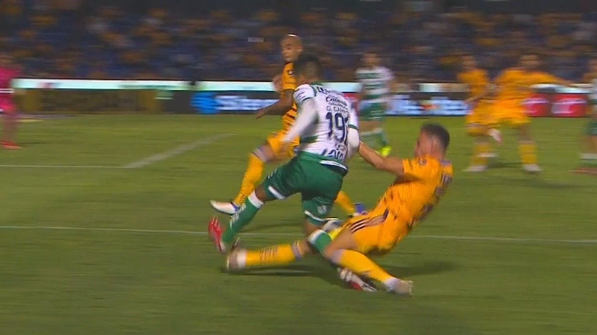 Florian Thauvin Falta Tigres Santos