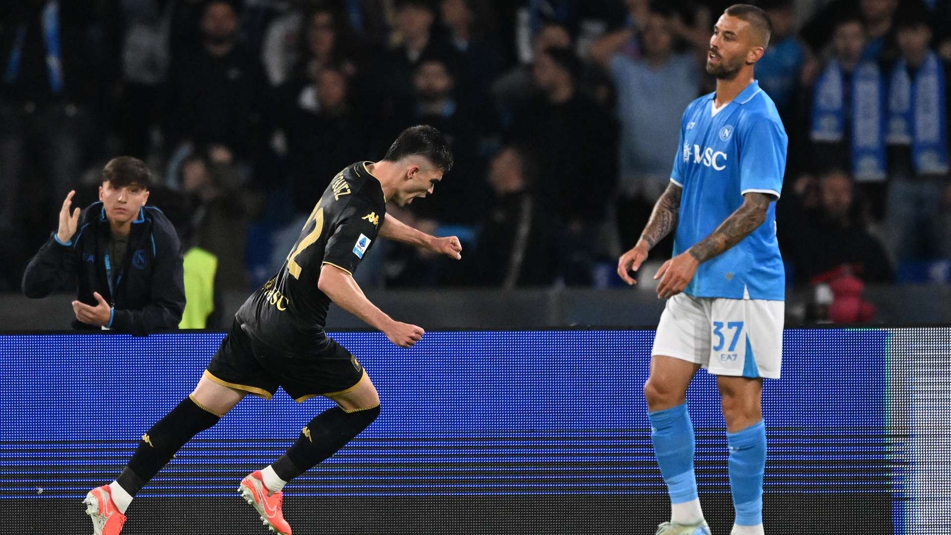 Johan Vasquez Napoli Genoa 11052025