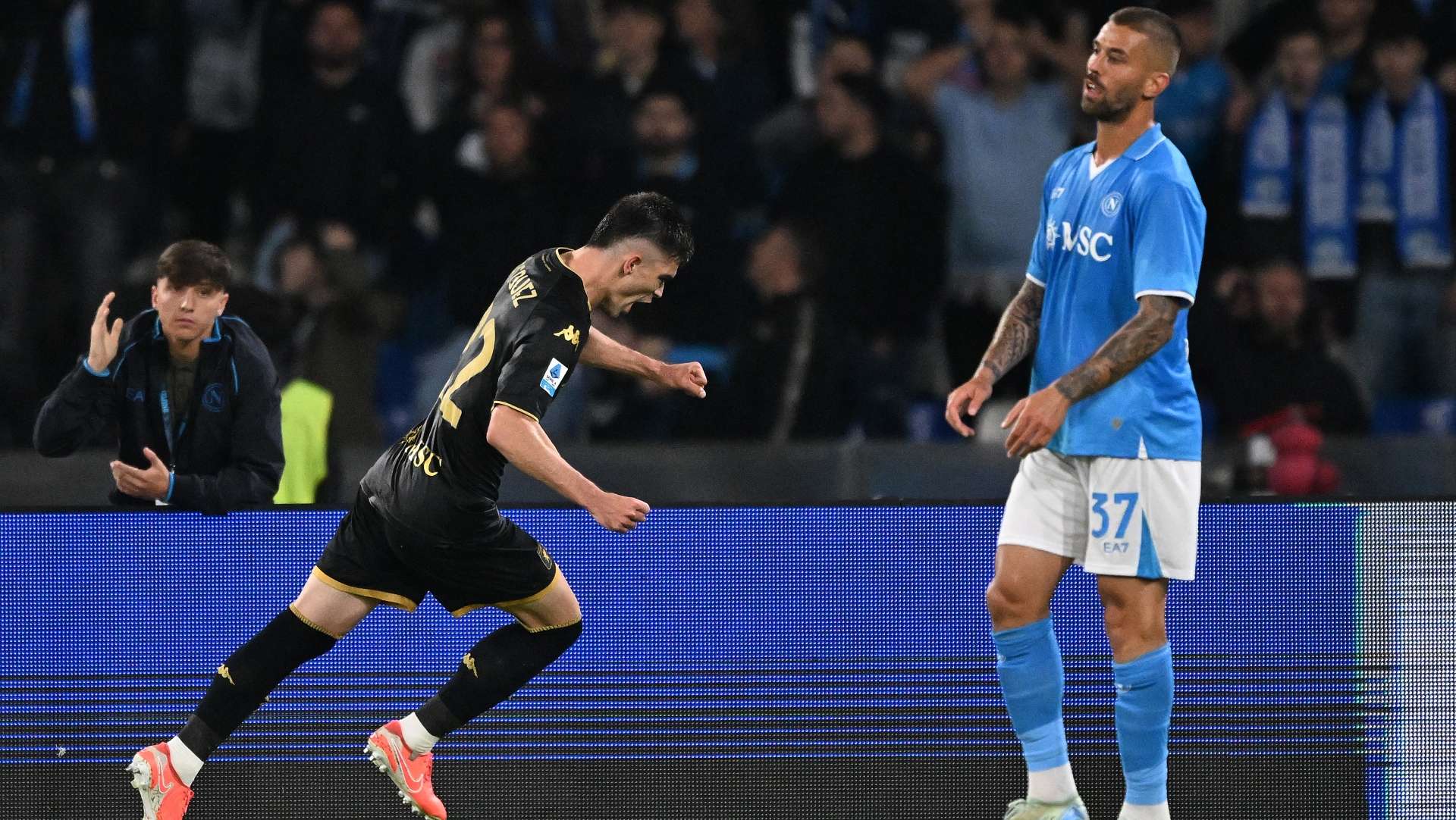 Johan Vasquez Napoli Genoa 11052025