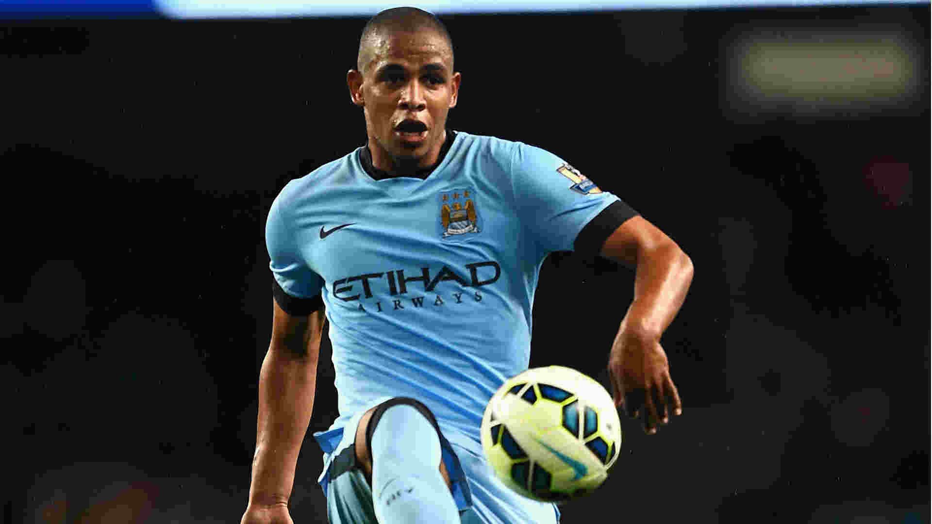 Fernando Reges Manchester City Liverpool Premier League 25082014