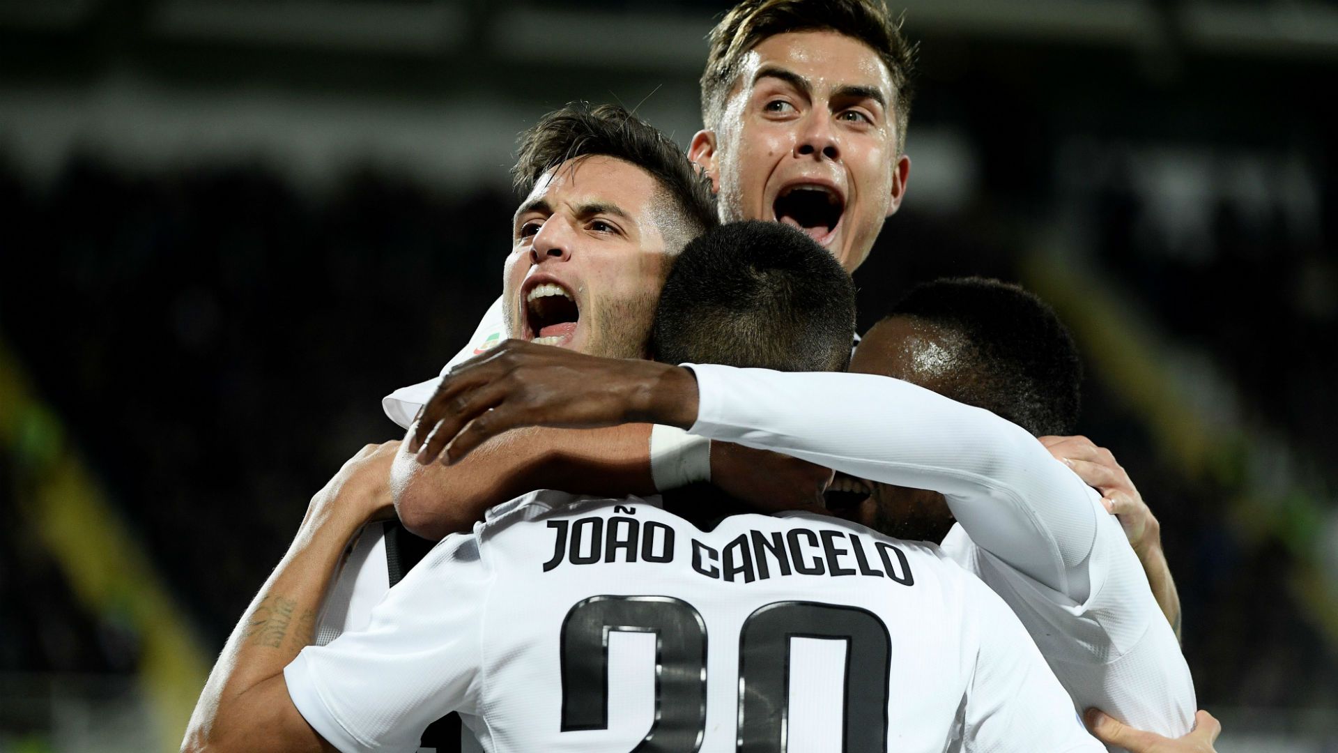 Fiorentina Juventus celebrating Serie A