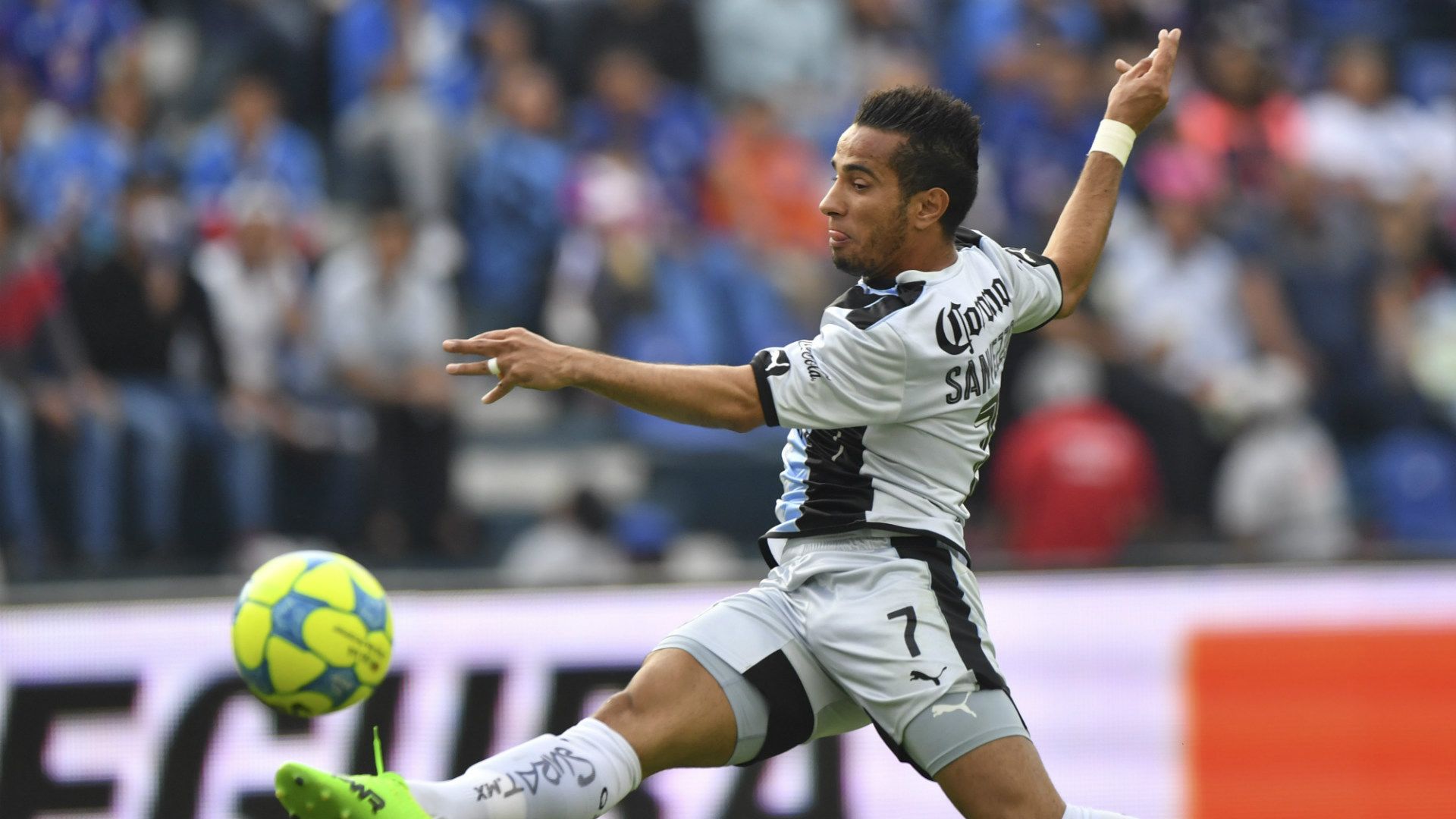 Camilo Sanvezzo Queretaro