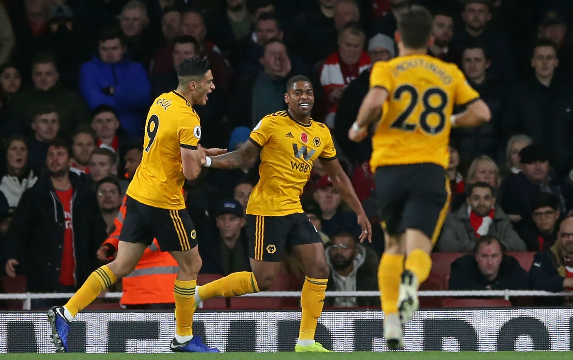 Raúl Jiménez Wolves Arsenal