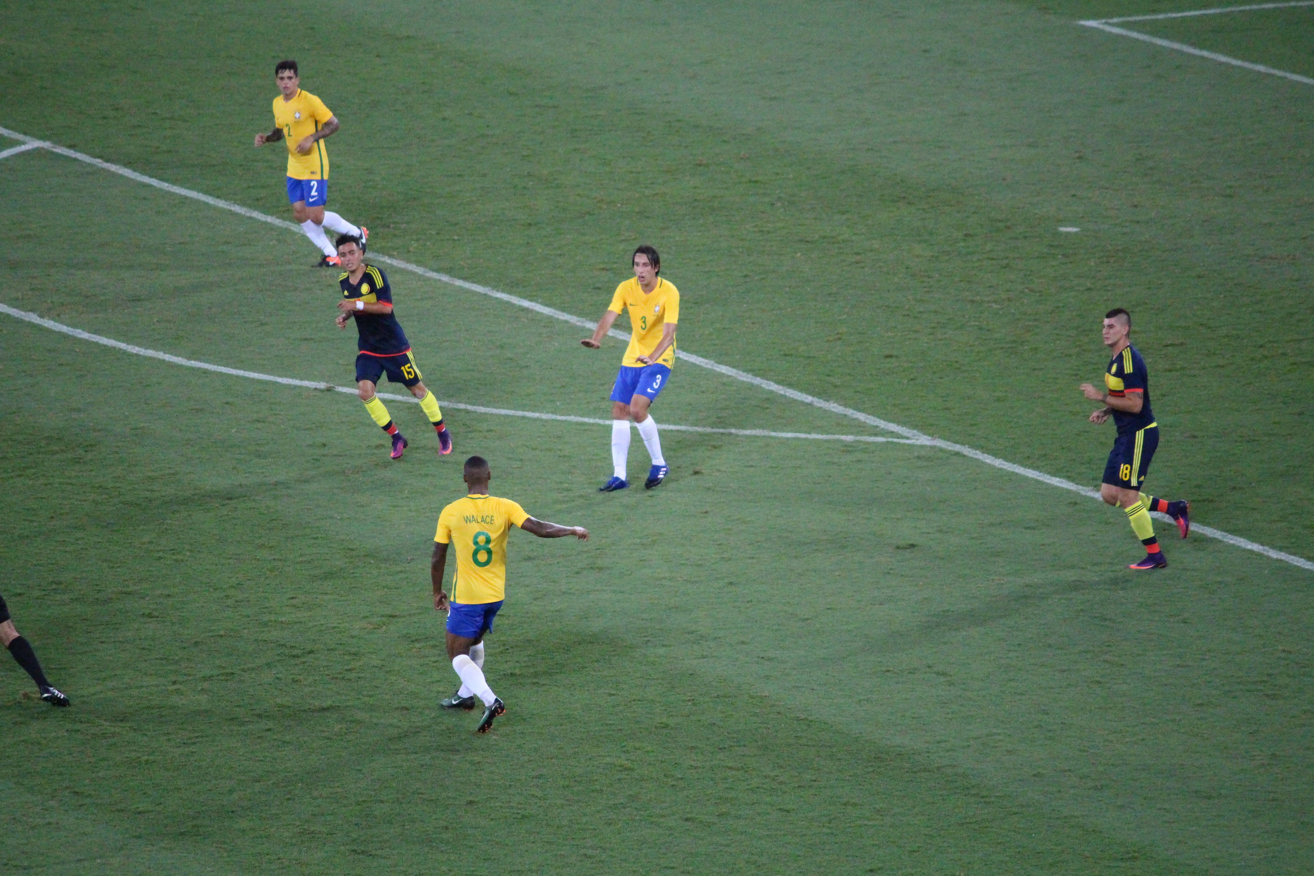 Pedro Geromel e Walace