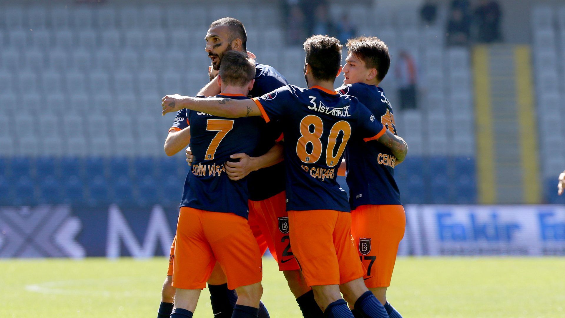 Basaksehir Alanyaspor STSL Goal Celebration 03052016