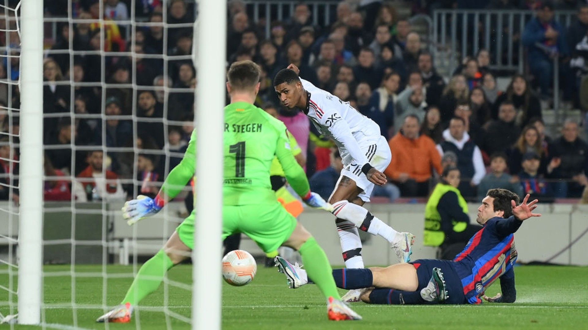 Marcus Rashford scores past Marc-Andre Ter Stegen.