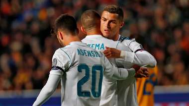 Cristiano Ronaldo Karim Benzema APOEL Real Madrid UCL 21112017