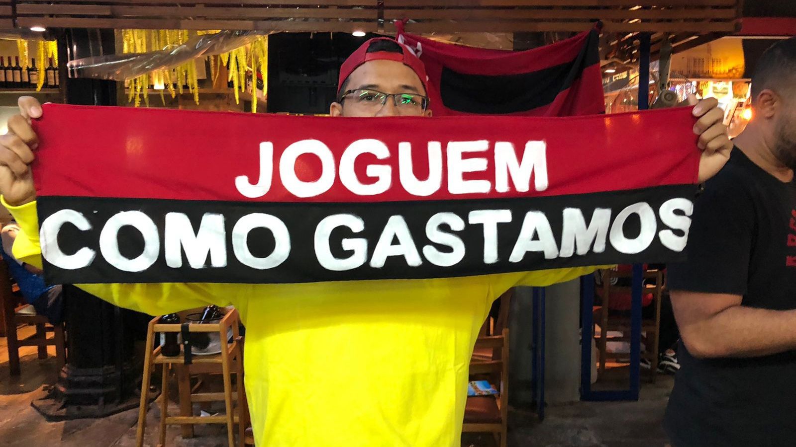 Torcedor do Flamengo em Montevidéu, no Uruguai