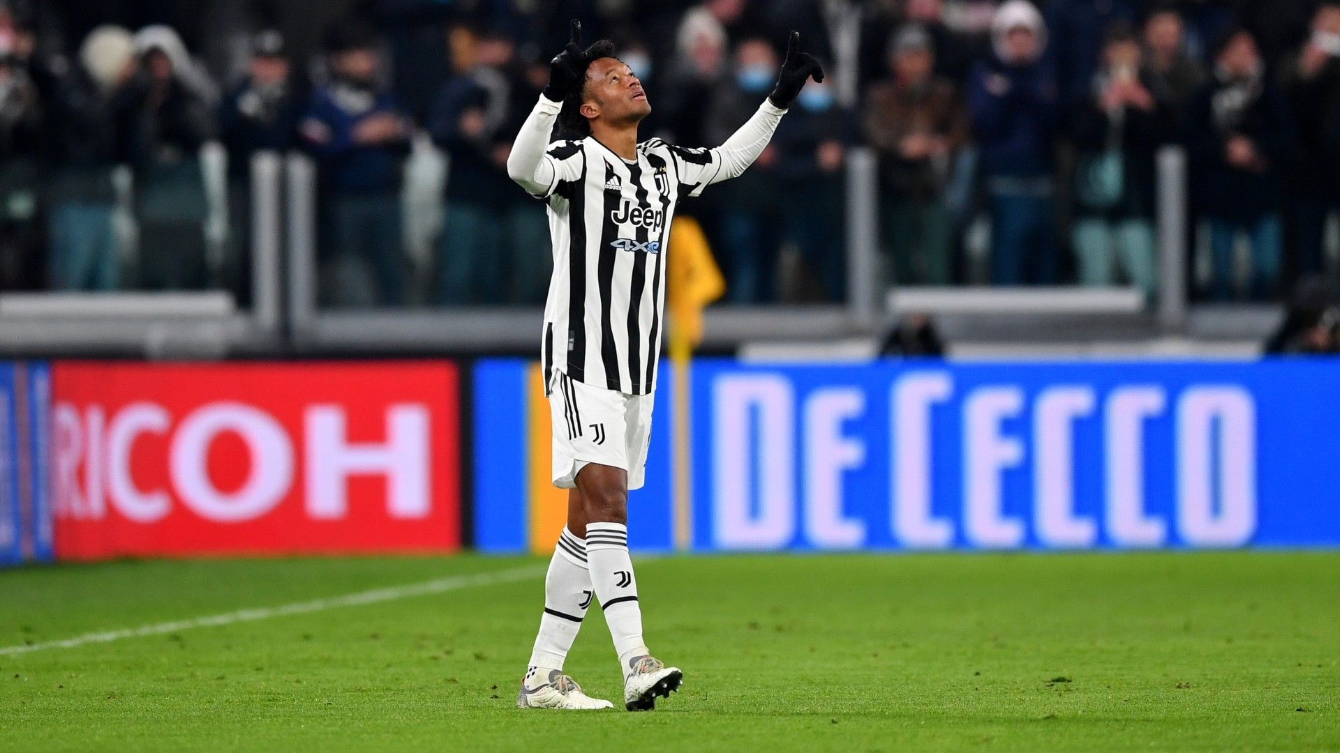 Cuadrado Juventus Genoa Serie A