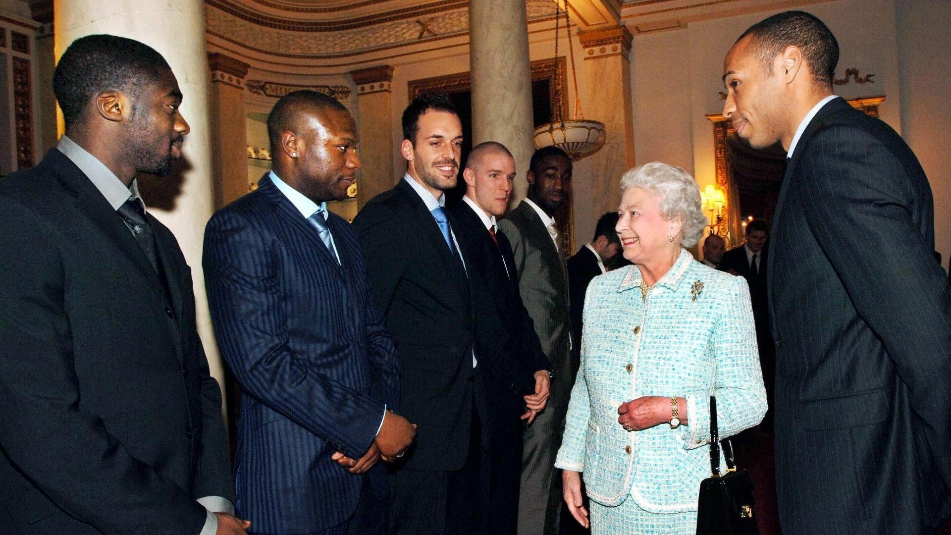 Arsenal The Queen Thierry Henry William Gallas