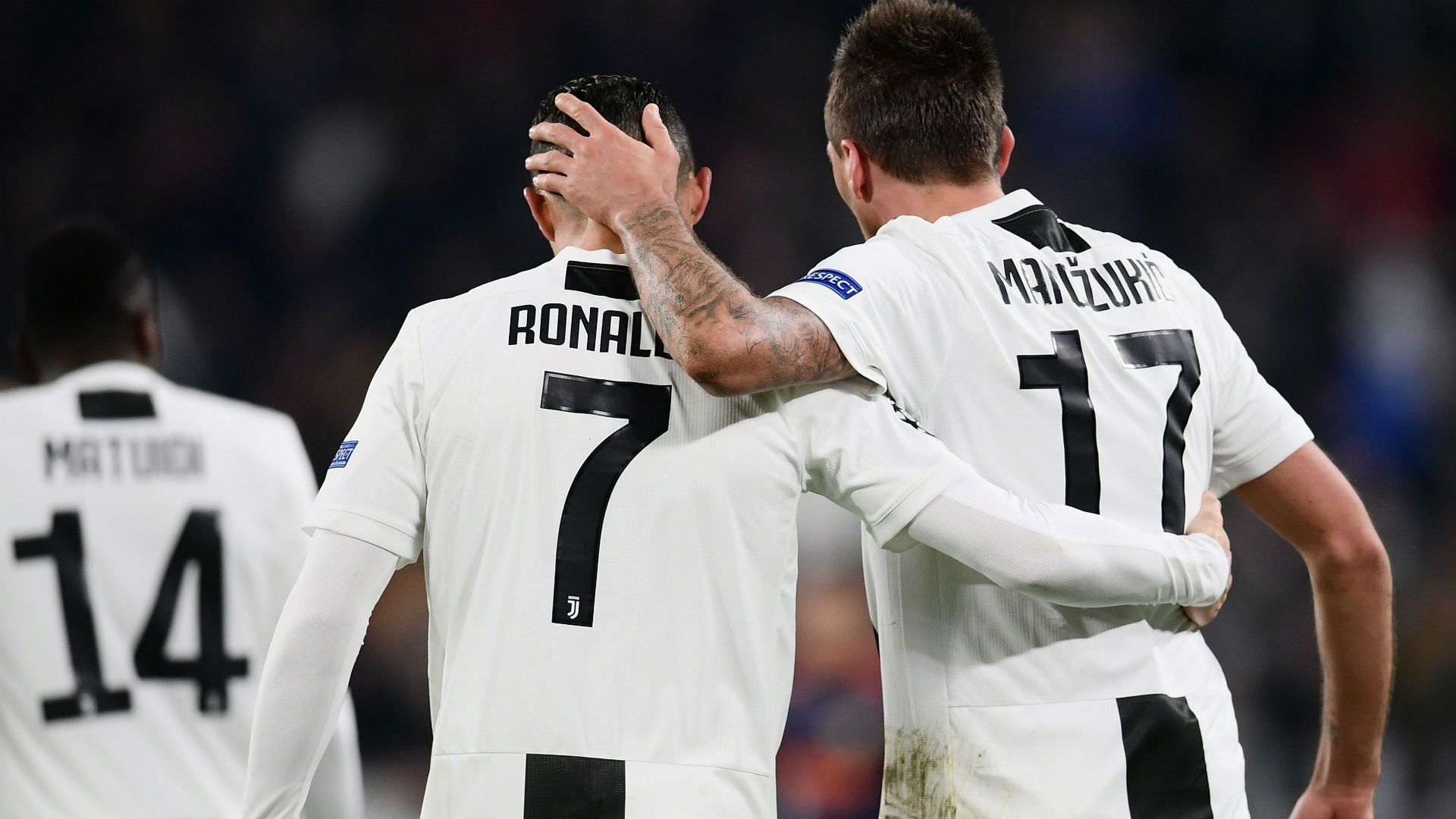 Mandzukic Cristiano Ronaldo Juventus Valencia Champions League