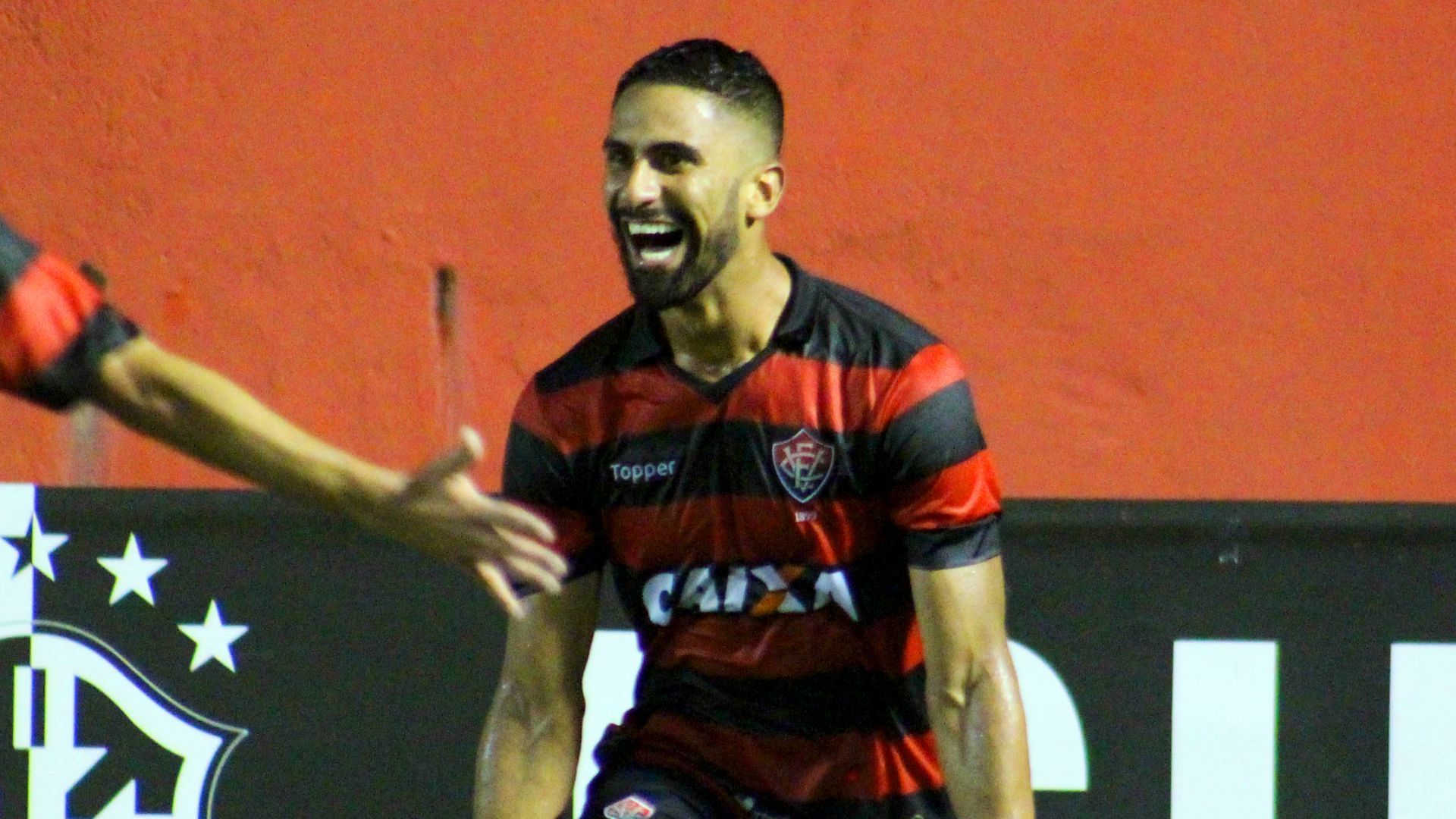 Sebastian Trellez Vitória Ponte Preta Brasileirao Serie A 02082017