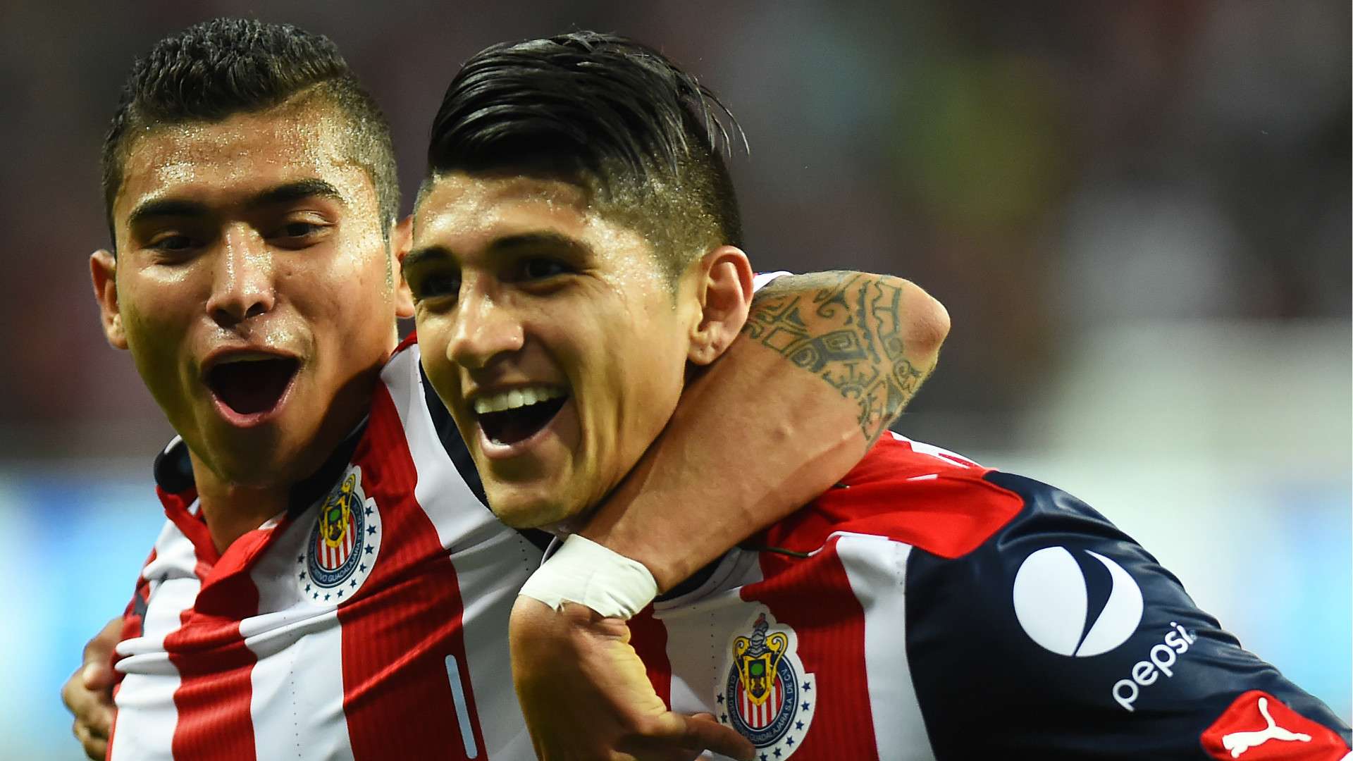 Orbelin Pineda Alan Pulido Chivas