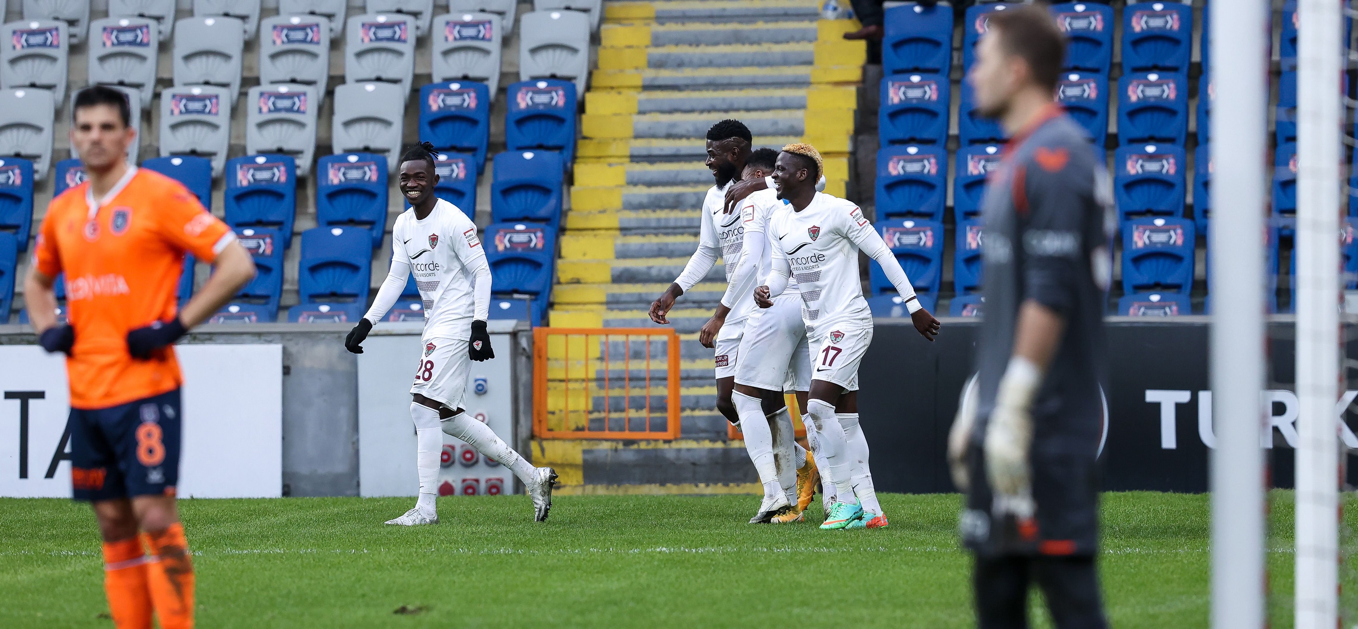 Hatayspor Goal Celebration vs. Basaksehir 01/30/21
