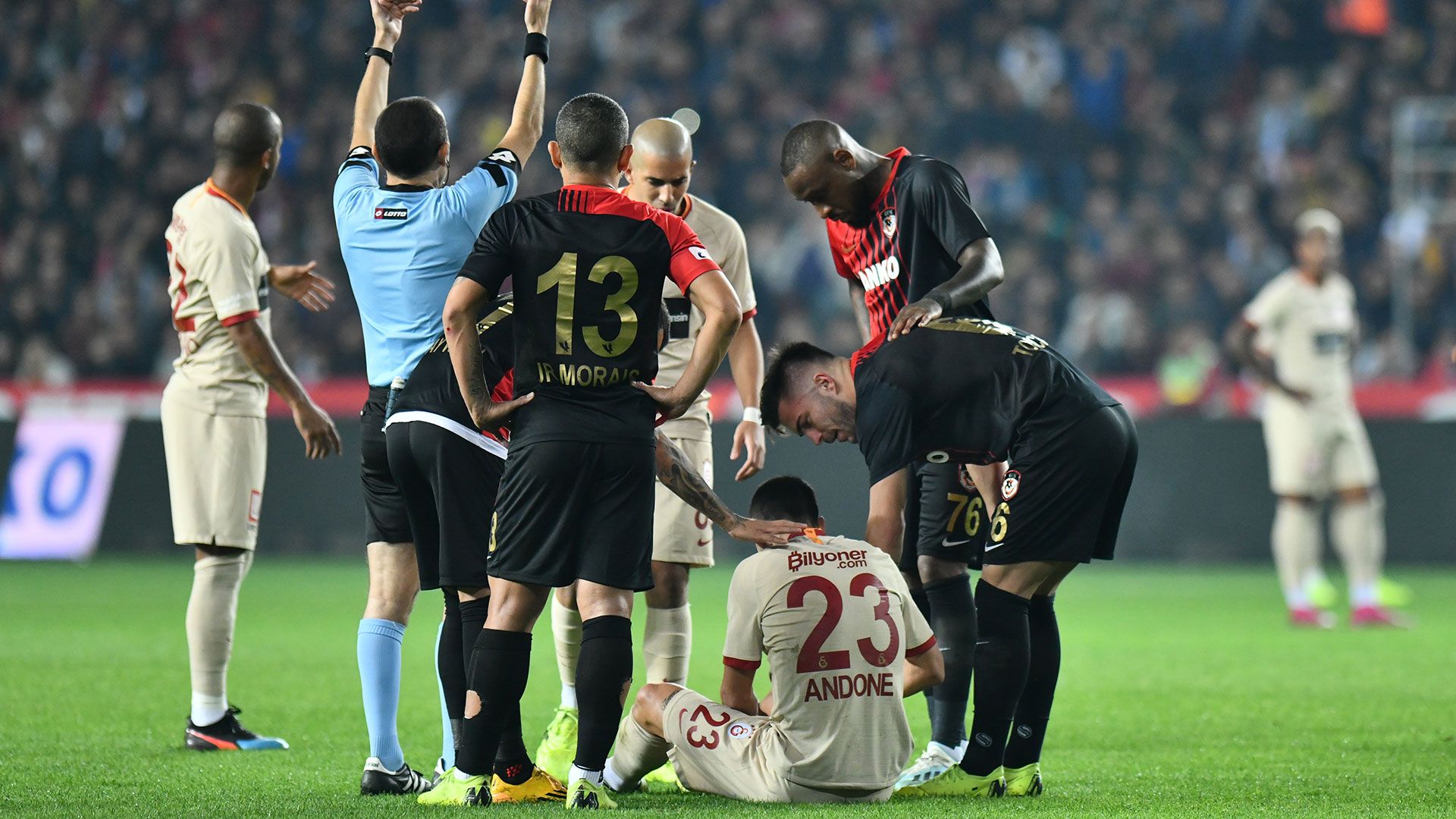 Florin Andone Injury Galatasaray Gaziantep 11092019