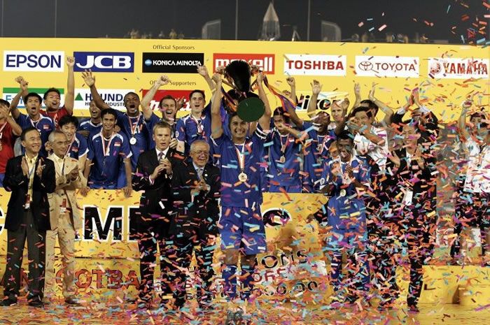 Singapore celebrating their 2007 AFF Cup title