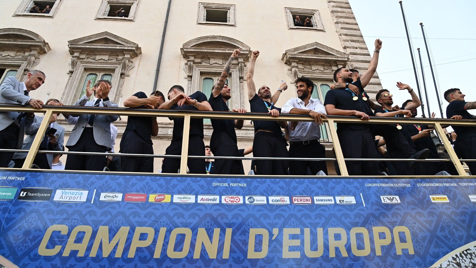 Italy Euro 2020 Rome Celebrations Bus 2021