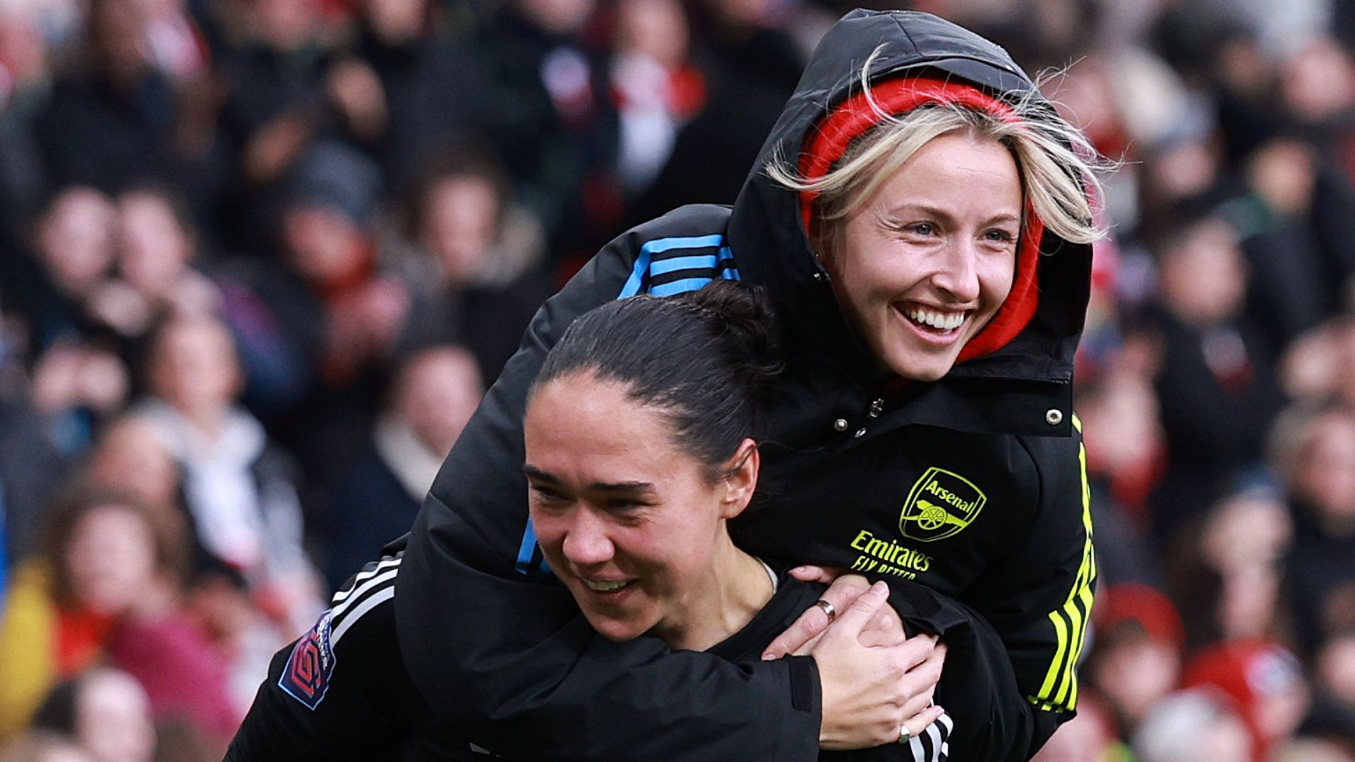 Leah Williamson Manuela Zinsberger Arsenal 2023-24