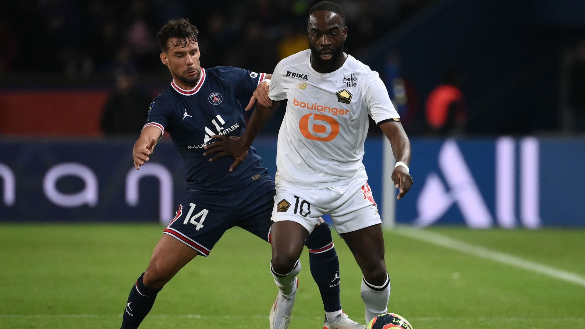 Juan Bernat Jonathan Ikone PSG Lille 29102021
