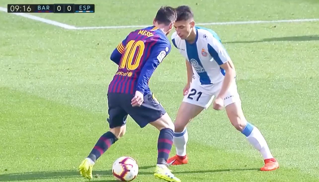 Lionel Messi Marc Roca Barcelona Espanyol 2019