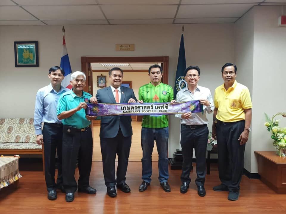 วริศ บุญศรีพิทยา