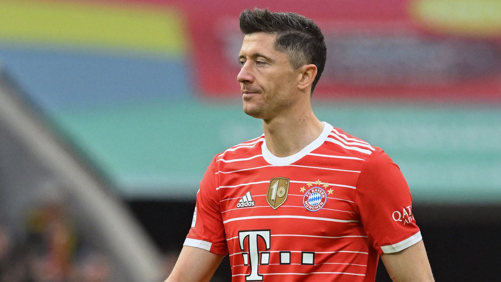 Robert Lewandowski Bayern Stuttgart 0522