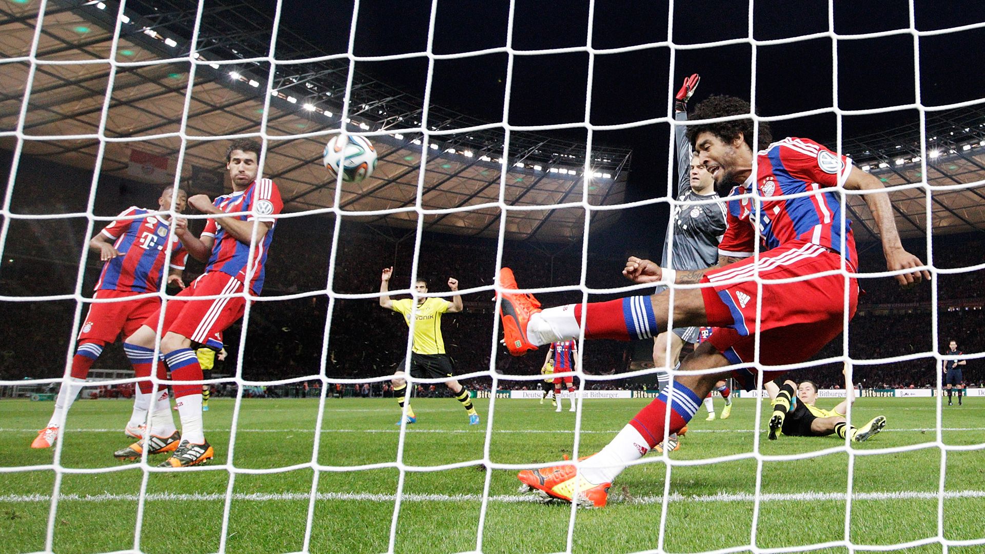 Bayern Dortmund Dante 2014