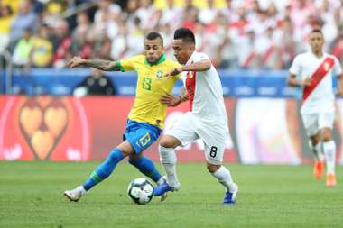 Dani Alves Christian Cueva Peru Brasil Copa America 22062019