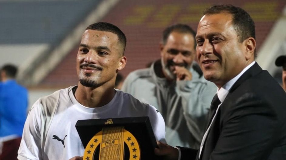 Fagrie Lakay, Ceramica Cleopatra