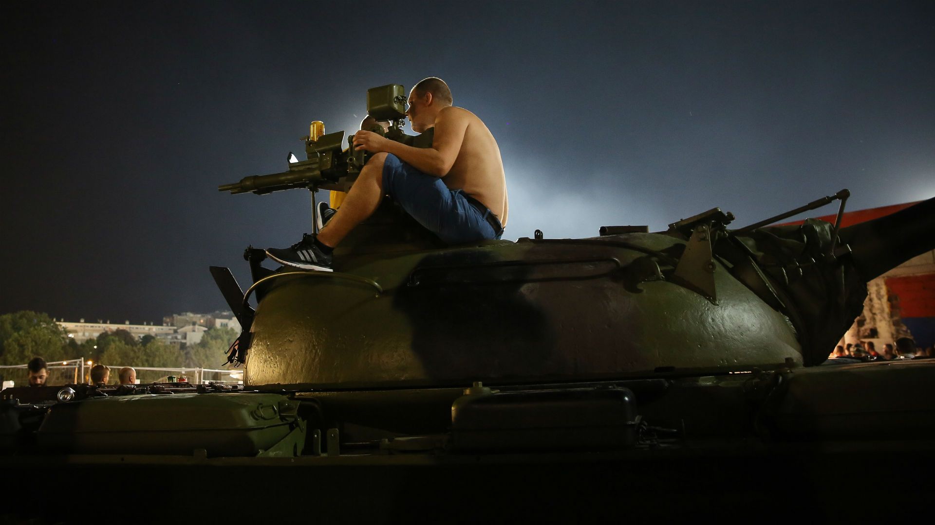 Estrela Vermelha tanque Champions League 27 08 2019