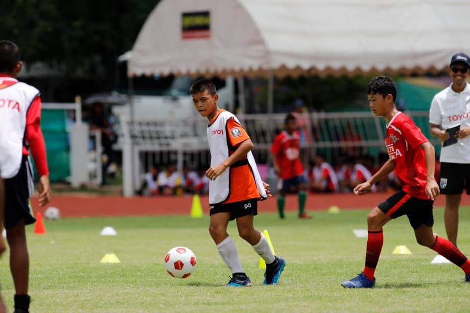 เพื่อนแท้ 2000 อะคาเดมี