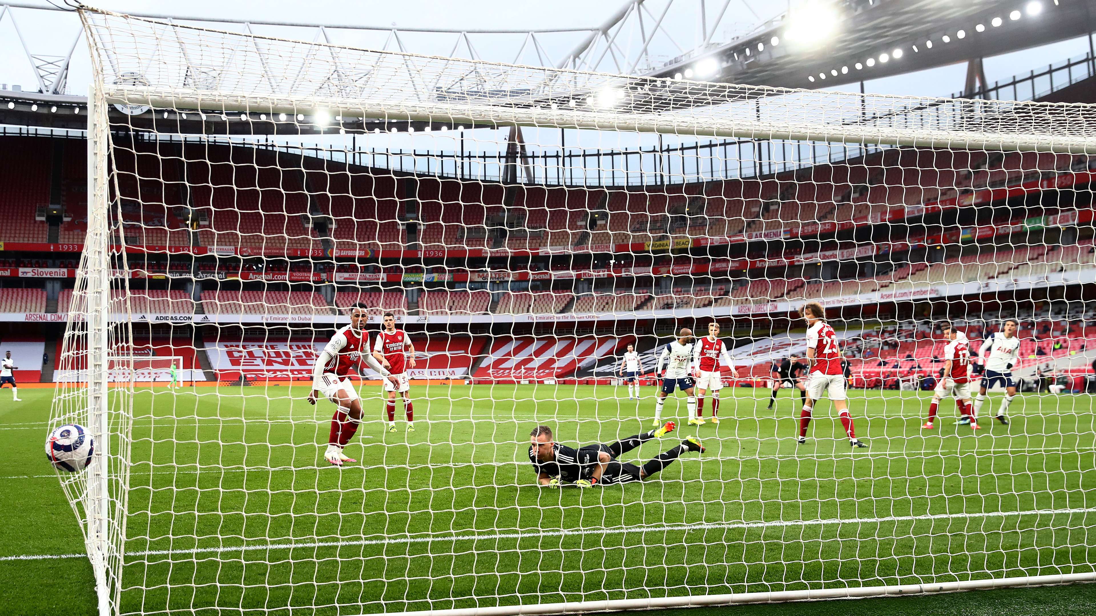 Arsenal vs Tottenham, Lamela