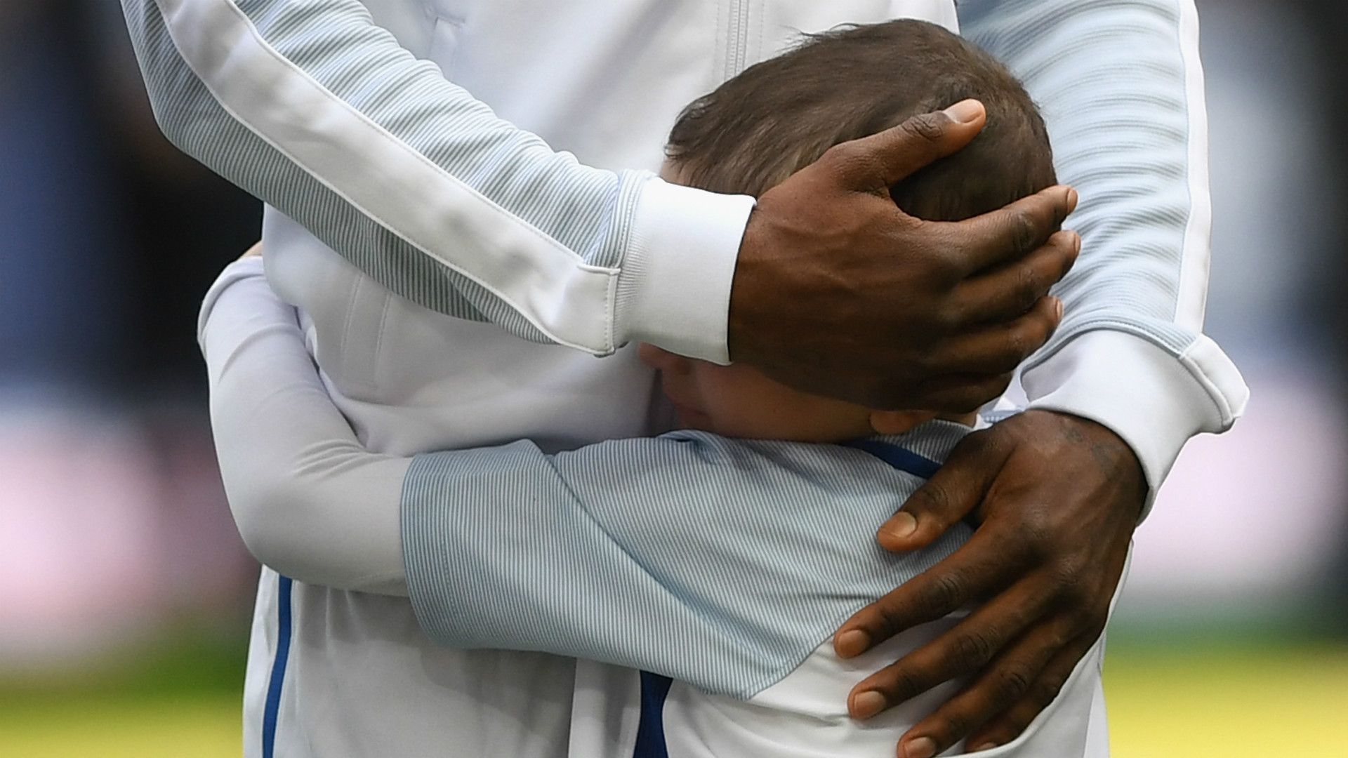 Jermain Defoe Bradley Lowery England 2017