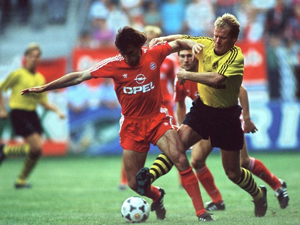 Radmilo Mihajlovic Murdo MacLeod Borussia Dortmund FC Bayern München Super Cup 07271989
