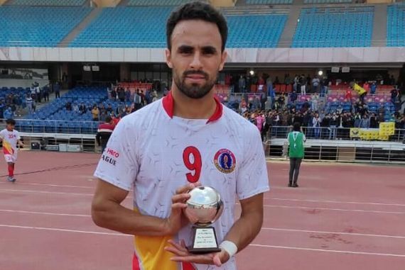 Enrique Esqueda India