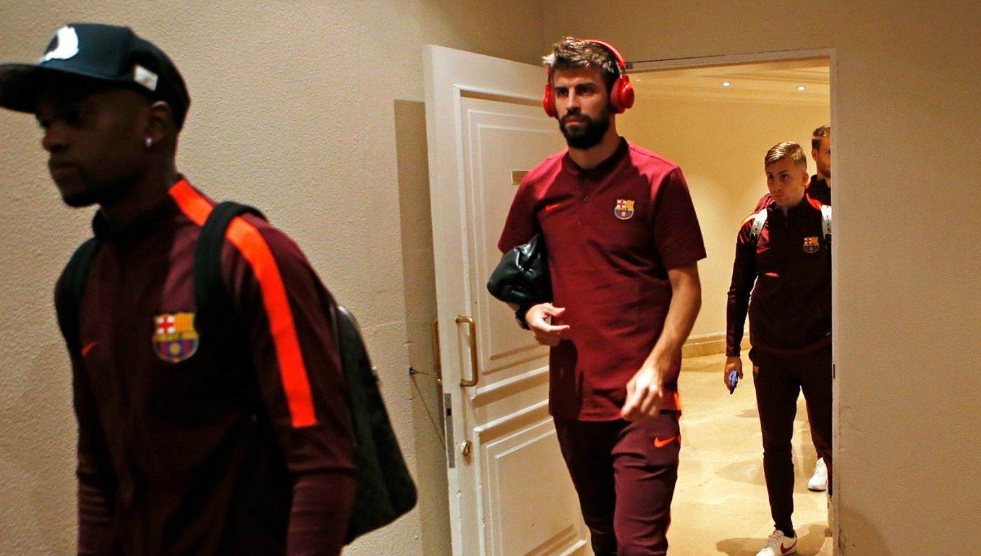 Barcelona jogadores musica 2017
